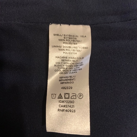 Flutter sleeve navy polka dot dress 🔸🔹🔻 - Picture 4 of 9